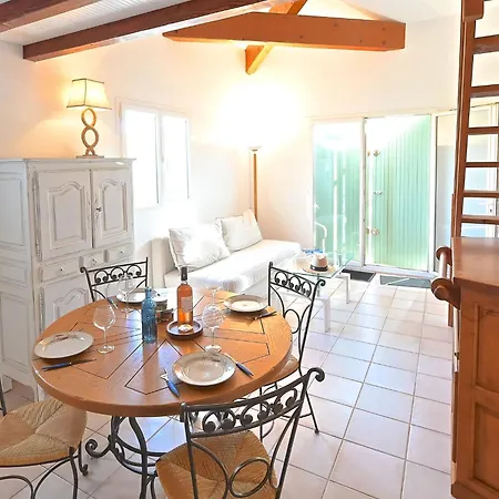 Casa vacanze Village-4 By Interhome Roquebrune-sur Argens